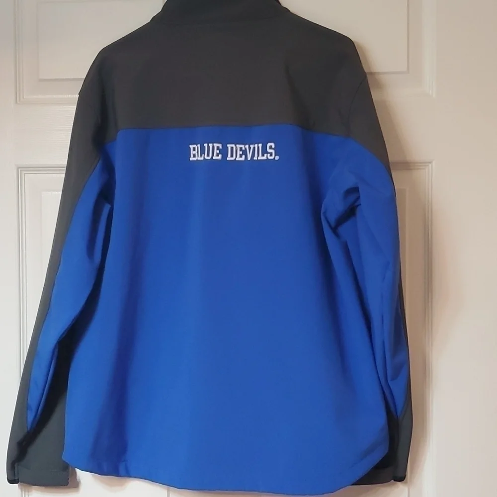 NCAA Duke Blue Devils jacket Large BASKETBALL SEASON IS HERE! - Picture 6 of 9